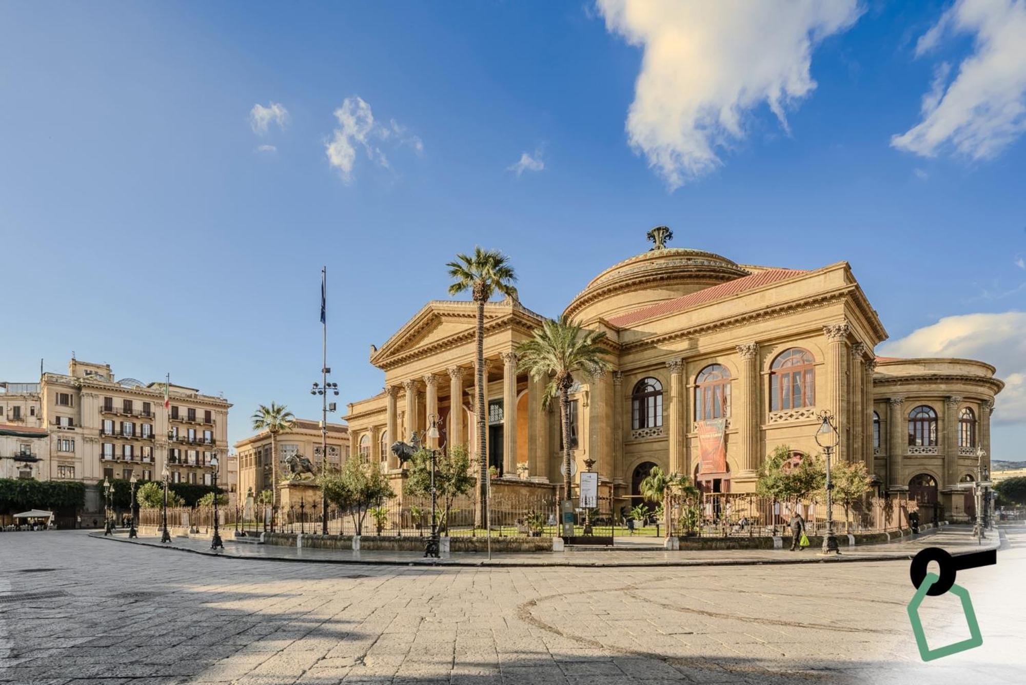 Hotiday Palermo Palco Noir, Palermo